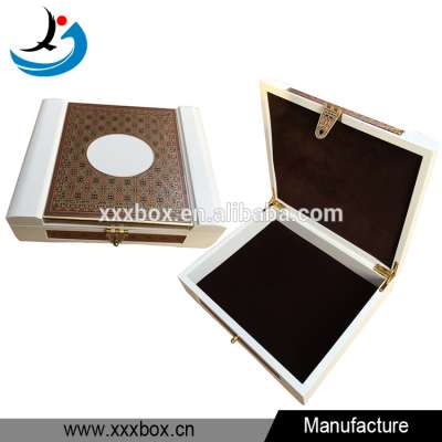 Customized luxury high quality wooden box dubai